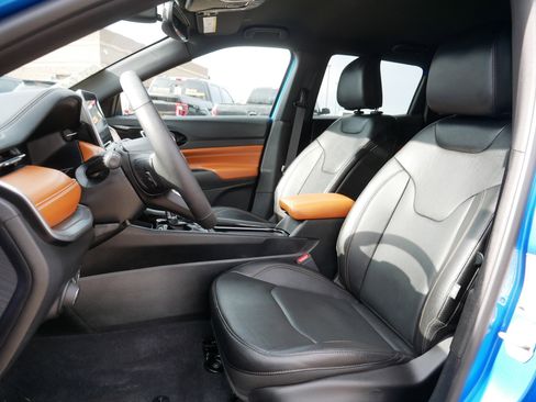 Used 2024 Jeep Compass Limited w/ Elite Group image 34