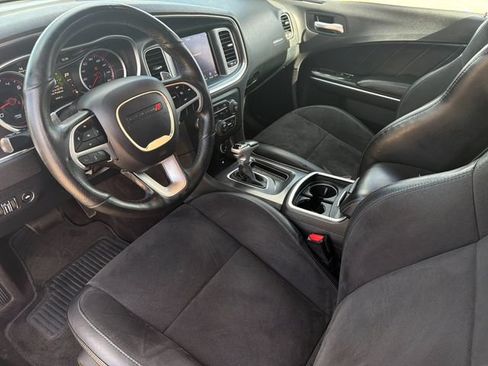 Used 2018 Dodge Charger R/T w/ Plus Group RWD image 11