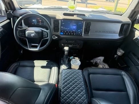 Used 2025 Ford Bronco Outer Banks AWD/4WD image 10
