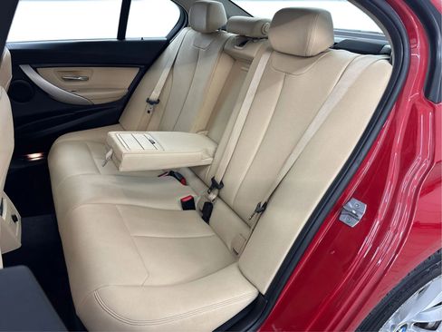 Used 2018 BMW 320i xDrive Sedan w/ Convenience Package image 14