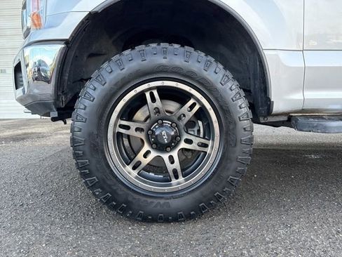 Used 2019 Ford F150 XLT w/ XTR Package image 17