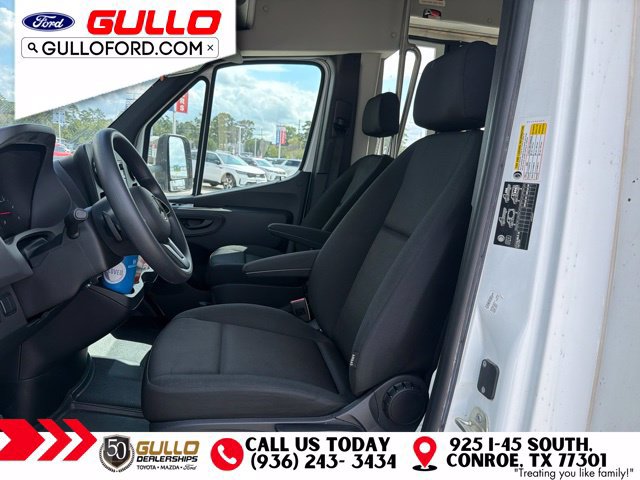 Used 2022 Mercedes-Benz Sprinter 3500 image 5