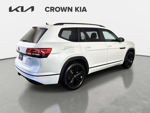 Used 2023 Volkswagen Atlas SEL R-Line AWD/4WD image 6
