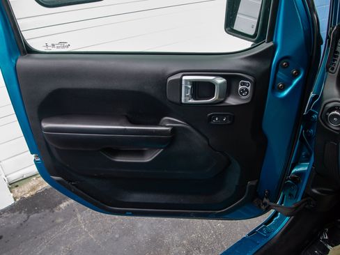 Used 2020 Jeep Wrangler Unlimited Sport S AWD/4WD image 11