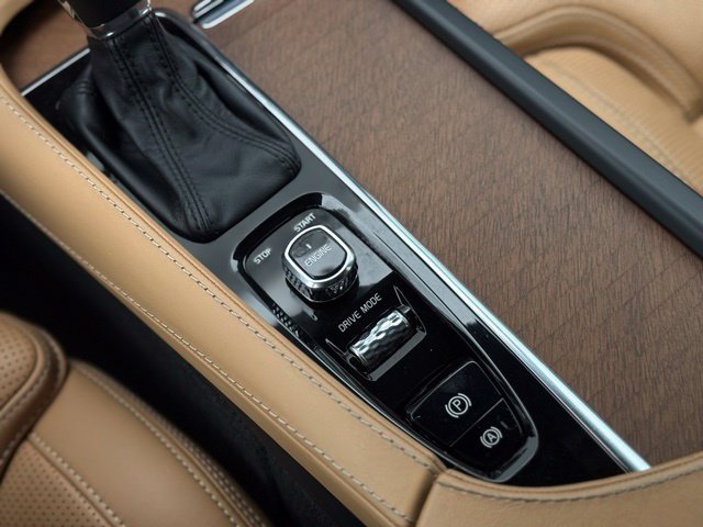 Used 2017 Volvo XC90 T6 Inscription w/ Vision Package AWD/4WD image 34