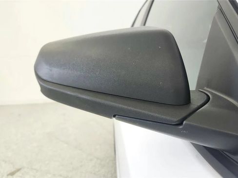 Used 2020 Chevrolet Equinox LS w/ LS Convenience Package FWD image 18