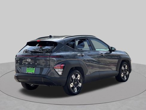 Used 2025 Hyundai Kona SEL FWD image 6