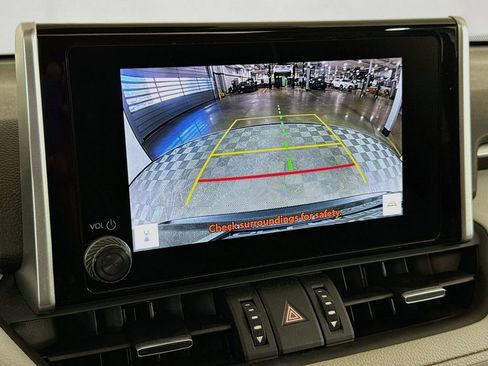 Used 2023 Toyota RAV4 XLE Premium FWD image 14