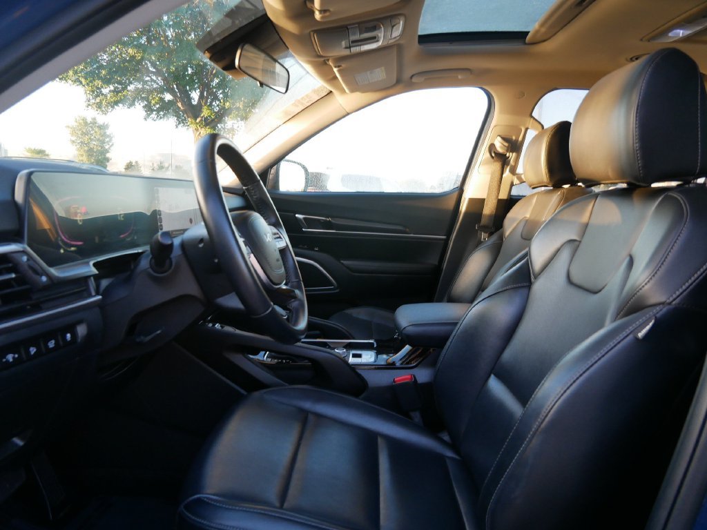 Used 2025 Kia Telluride S AWD/4WD image 9