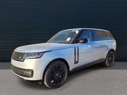 New 2025 Land Rover Range Rover Long Wheelbase SE