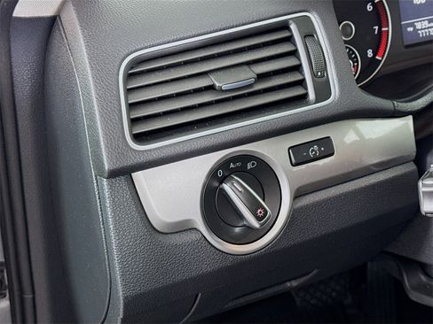 Used 2014 Volkswagen Passat 1.8T Wolfsburg Edition image 8