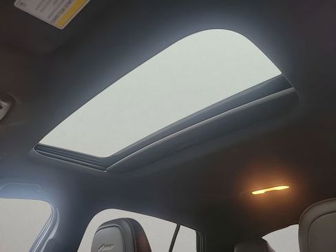 Used 2024 Buick Envista Avenir image 16