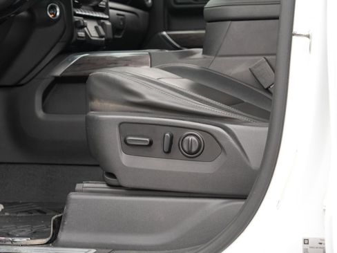 Used 2021 Chevrolet Silverado 1500 LTZ image 15