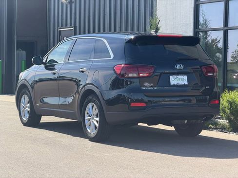 Used 2020 Kia Sorento LX AWD/4WD image 3