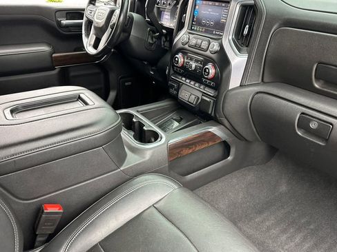 Used 2020 GMC Sierra 1500 SLT w/ SLT Premium Package AWD/4WD image 15