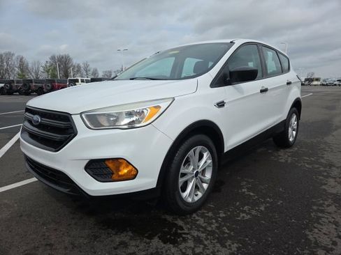Used 2017 Ford Escape S image 2