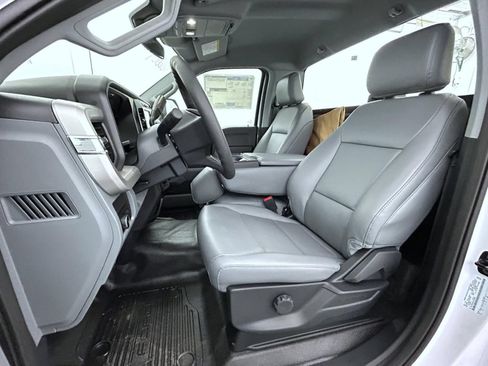 New 2026 Ford F550 4x4 Regular Cab Super Duty image 10