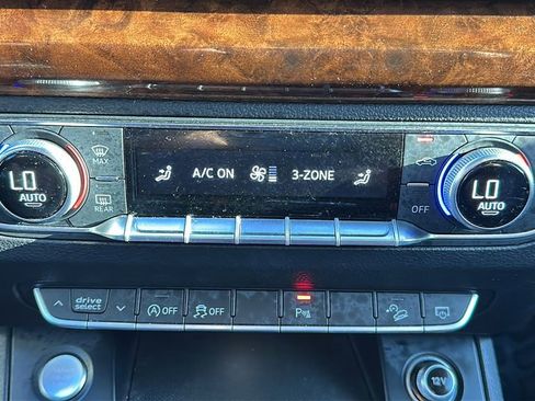 Used 2018 Audi Q5 2.0T Premium Plus w/ Premium Plus Package image 26