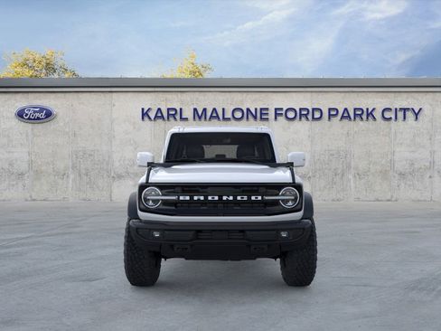 New 2025 Ford Bronco Outer Banks w/ Sasquatch Package image 6