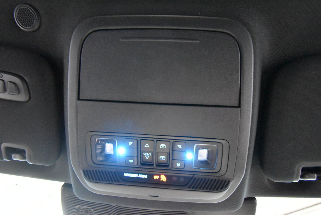 Used 2020 Ford Explorer Limited AWD/4WD image 25