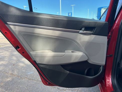 Used 2018 Hyundai Elantra Value Edition image 15