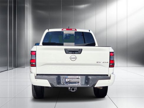 Used 2024 Nissan Frontier SV w/ SV Convenience Package image 28