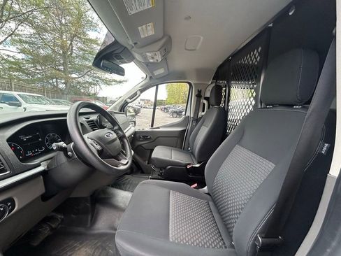 Used 2024 Ford Transit 250 Low Roof w/ Exterior Upgrade Package RWD image 16
