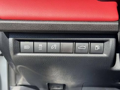 Used 2025 Toyota Camry XSE AWD/4WD image 19