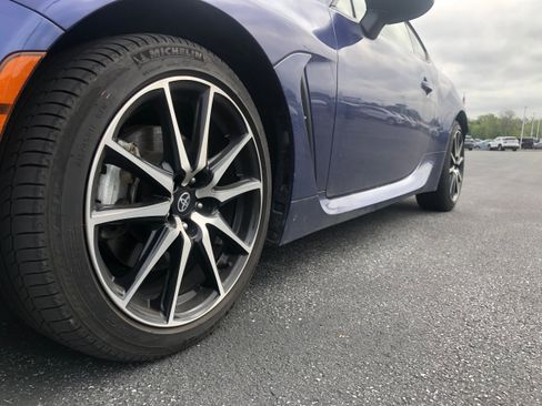 Used 2023 Toyota GR86 image 20