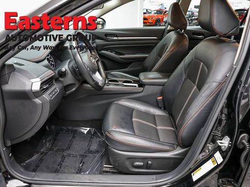 Used 2025 Nissan Altima 2.5 SR FWD image 14