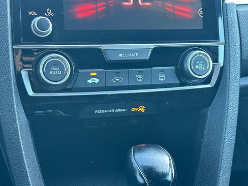 Used 2019 Honda Civic Sport image 18