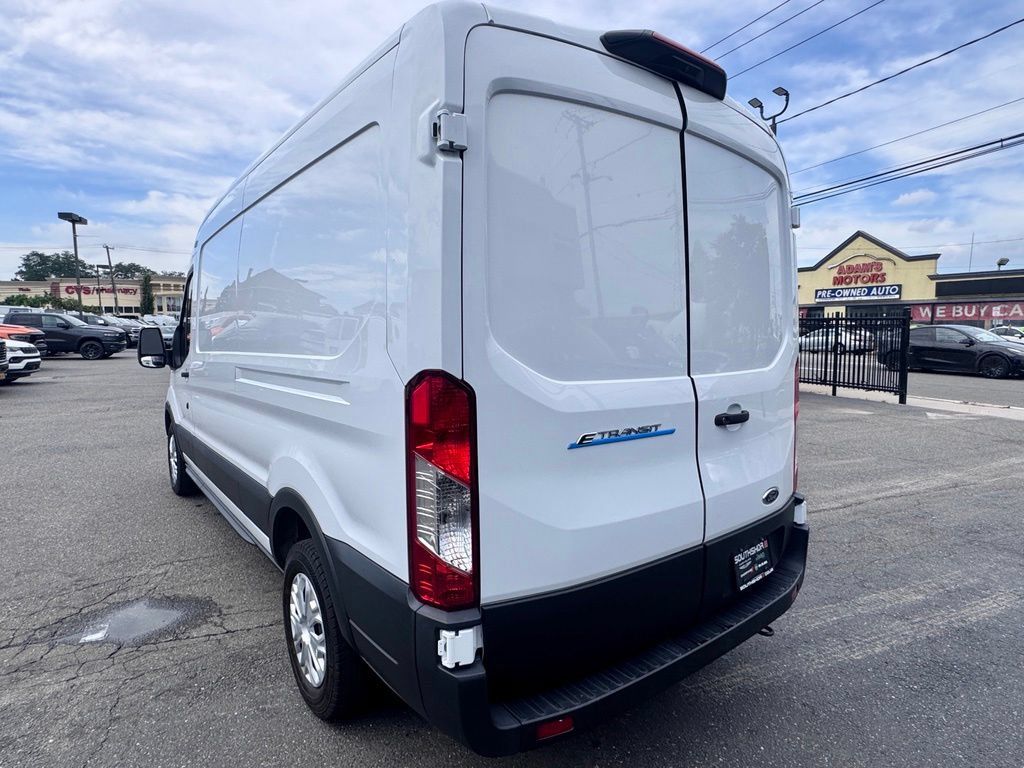 Used 2023 Ford E-Transit Medium Roof RWD image 5