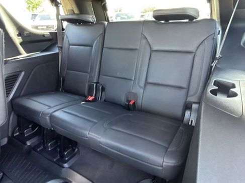 Used 2022 Chevrolet Tahoe LT w/ LT Signature Package image 29