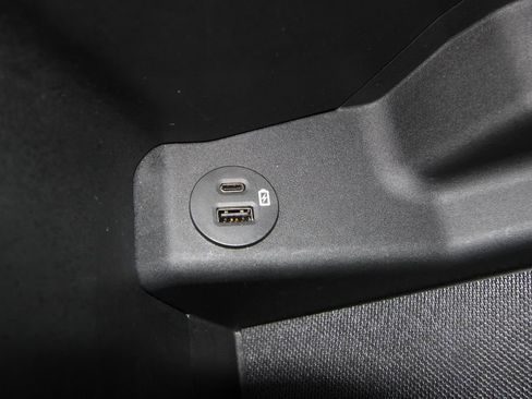 Used 2023 Ford F150 Limited image 27