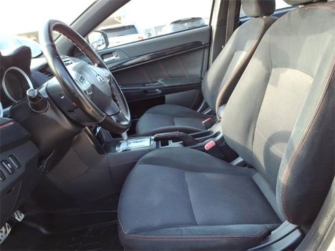 Used 2017 Mitsubishi Lancer ES image 12