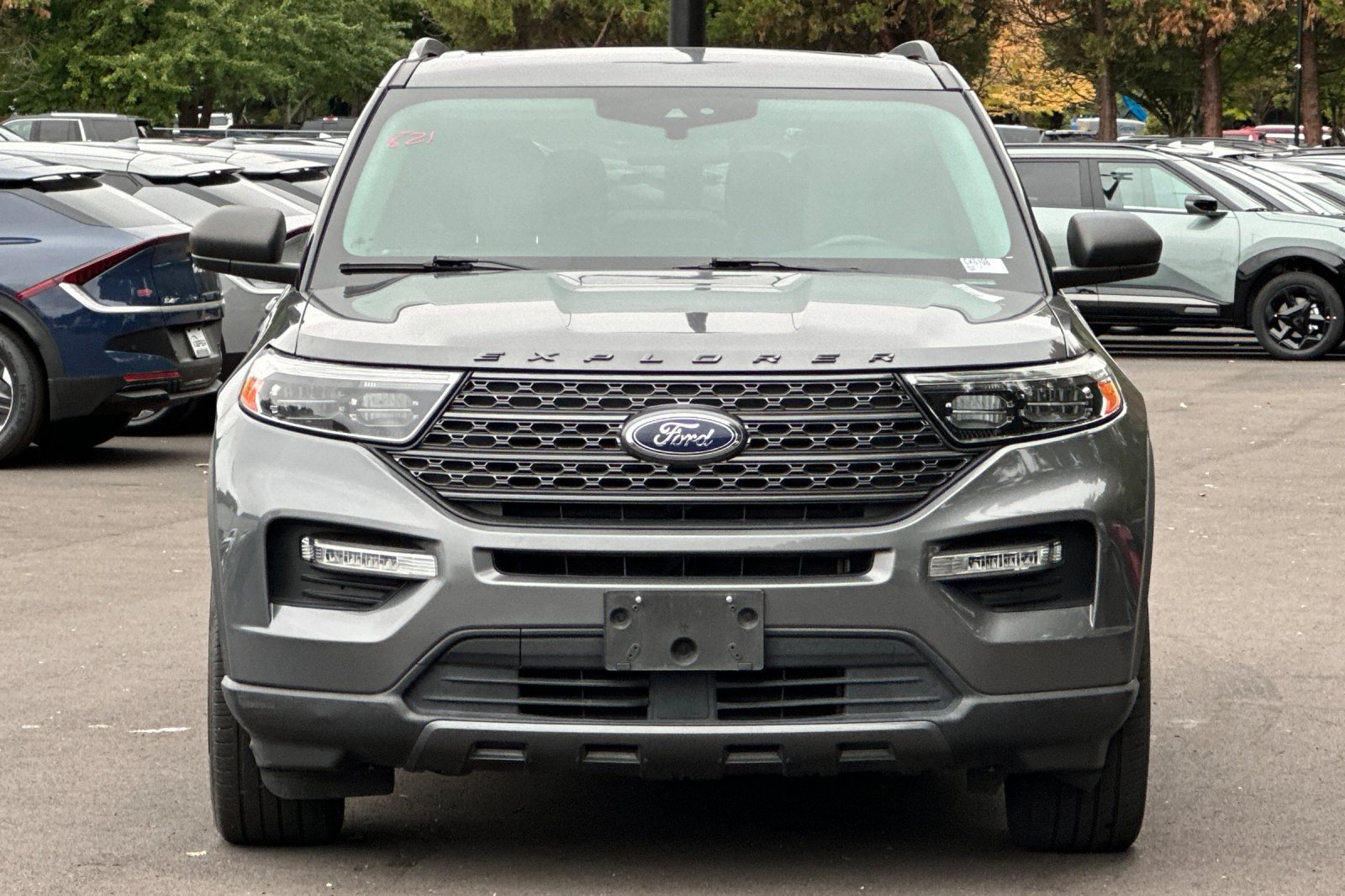 Used 2021 Ford Explorer XLT w/ Equipment Group 202A AWD/4WD image 9