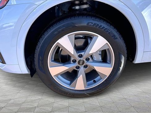 Used 2023 Audi Q5 2.0T Premium Plus w/ Premium Plus Package image 8