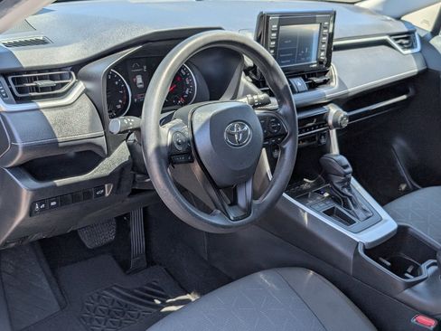 Used 2022 Toyota RAV4 XLE w/ Convenience Package FWD image 14