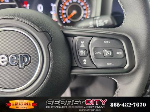 New 2026 Jeep Gladiator Mojave AWD/4WD image 18
