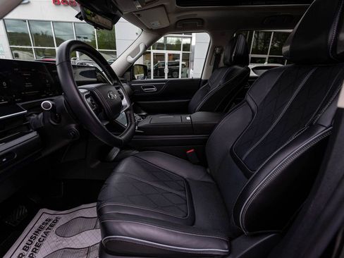 Used 2025 INFINITI QX80 Sensory AWD/4WD image 26