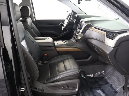 Used 2019 GMC Yukon Denali w/ Denali Ultimate Package image 38