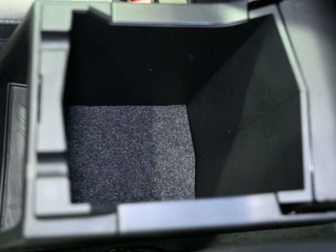 Used 2025 Subaru Forester image 24