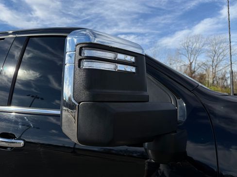 Used 2023 Chevrolet Silverado 2500 High Country w/ Z71 Off-Road Package AWD/4WD image 15