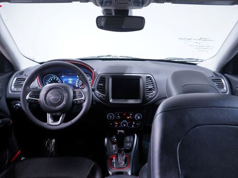 Used 2021 Jeep Compass Trailhawk image 9