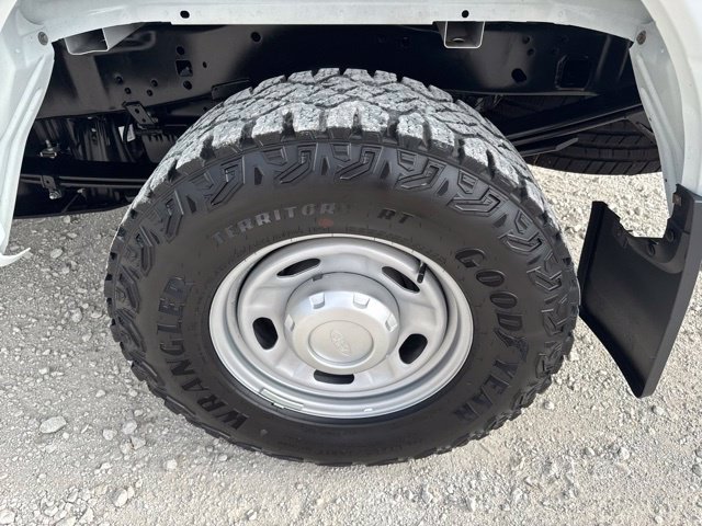 Used 2025 Ford F250 XL w/ XL Off-Road Package AWD/4WD image 14