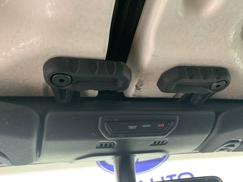 Used 2022 Jeep Wrangler Unlimited Sahara w/ Cold Weather Group image 28