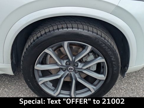 Used 2019 Volvo XC90 T5 Momentum w/ Protection Package Premier image 10