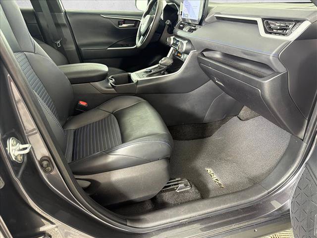 Used 2024 Toyota RAV4 XSE AWD/4WD image 14