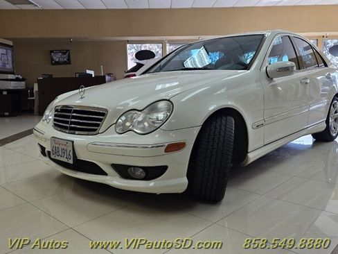 Used 2007 Mercedes-Benz C 230 Sedan image 2