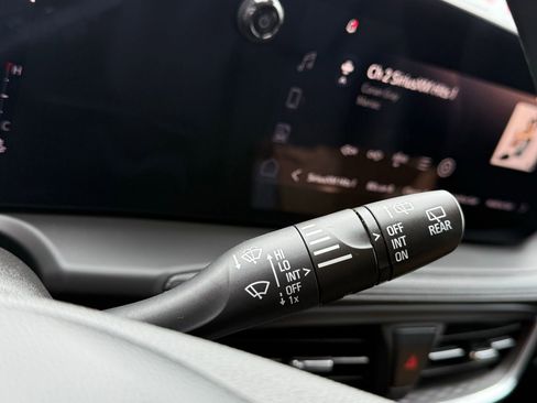 Used 2024 Buick Encore GX Sport Touring image 52